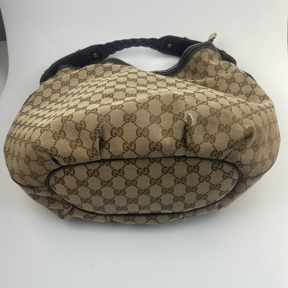 Gucci Pelham Hobo Bag - Picture 5 of 12